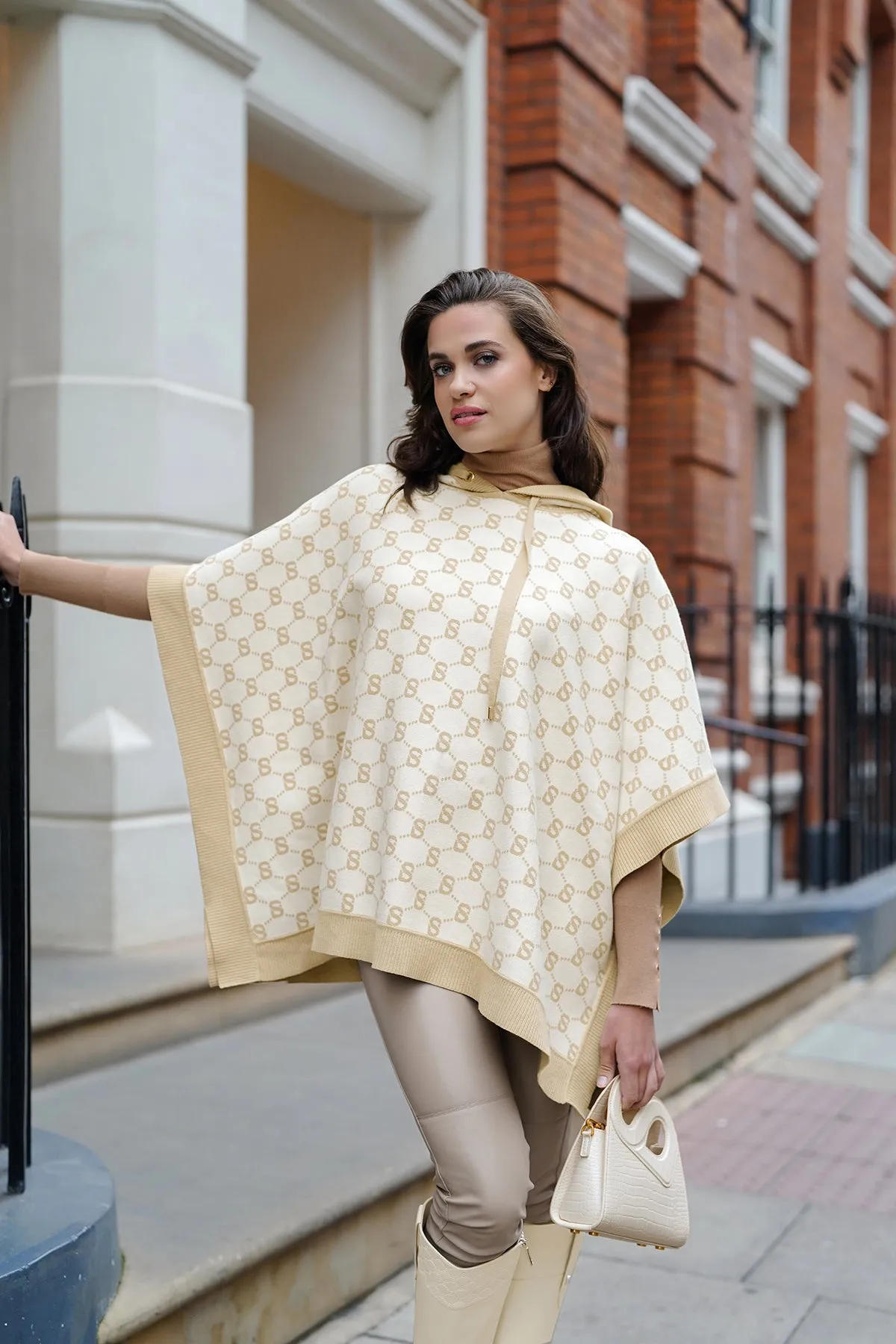 Beverly Poncho - Beige